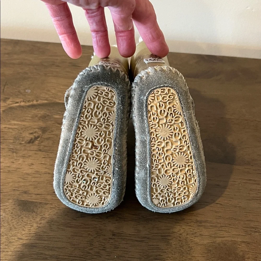 UGG great lightly